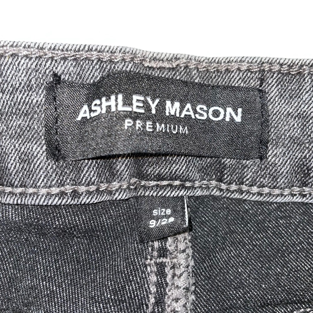 Ashley Mason Premium Womens Gray Flare Jeans Cross Patch Distressed Size 9/29 - Picture 2 of 9